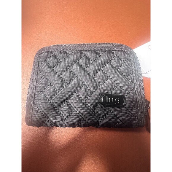 Lug Mini Handspring RFID NWT Blocking Women's Wallet Quilted Travel – Black - Picture 3 of 10